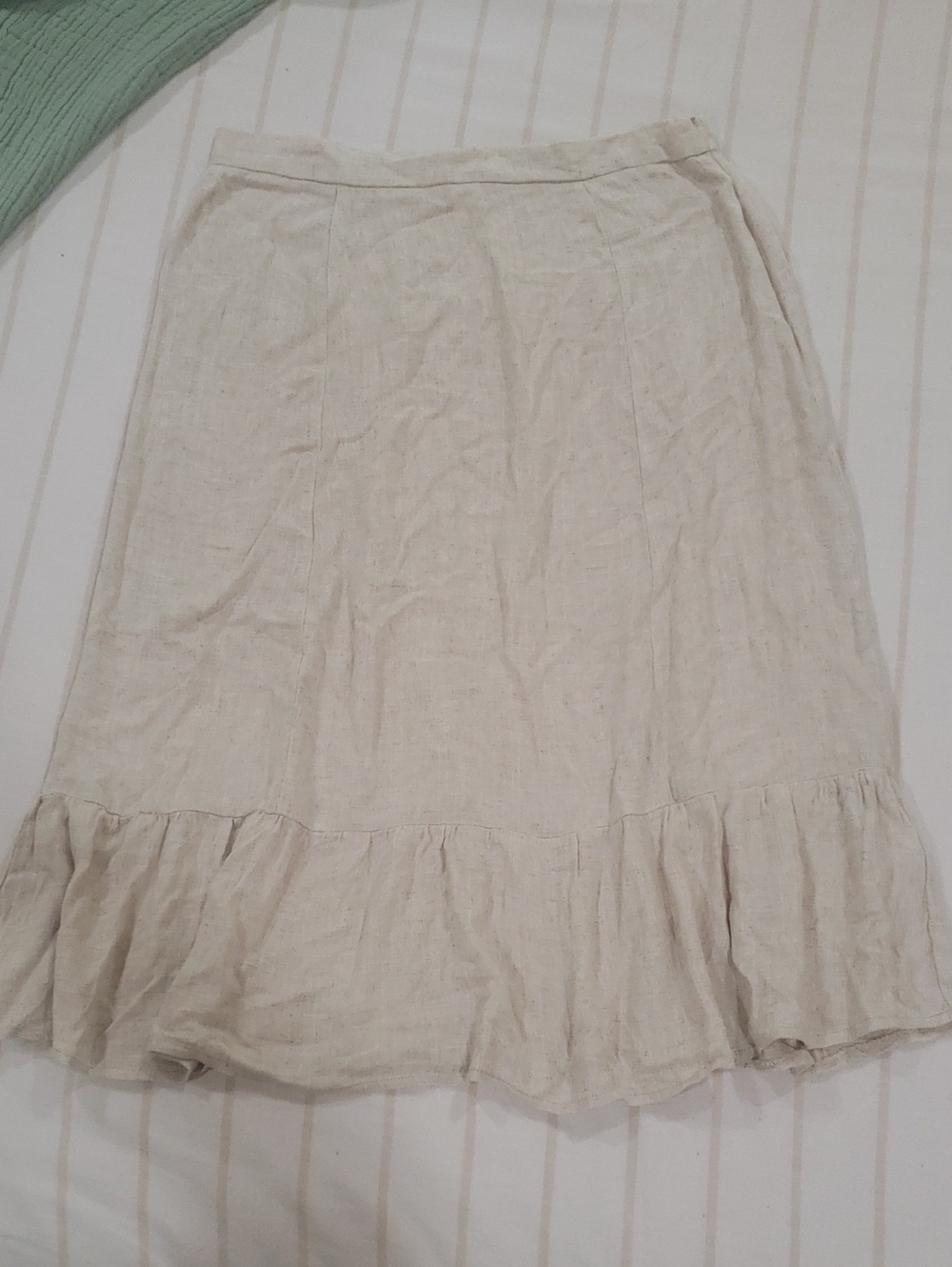 eesome Cream Linen A-Line Skirt with Ruffled Hem